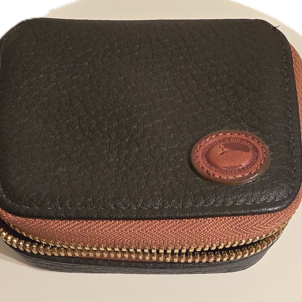 Rare Dooney & Bourke Pill Case Holder in Black Pebbled Grain Leather ~ NWOT